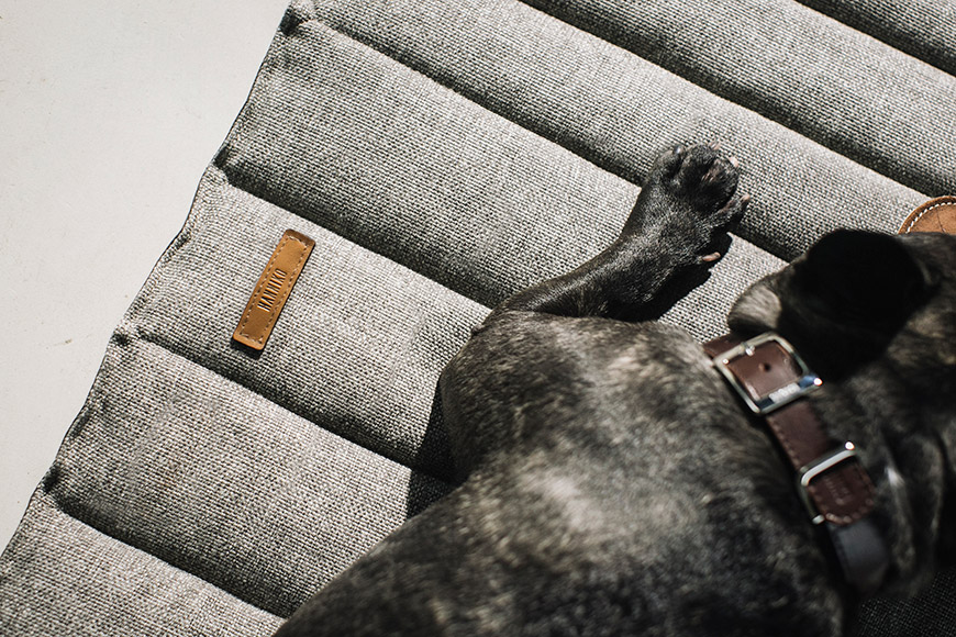 Hanniko-handmade-european-design-regalos-navidad-para-perros-cama-viaje